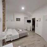 Dimora La Motta 3* Модуньо